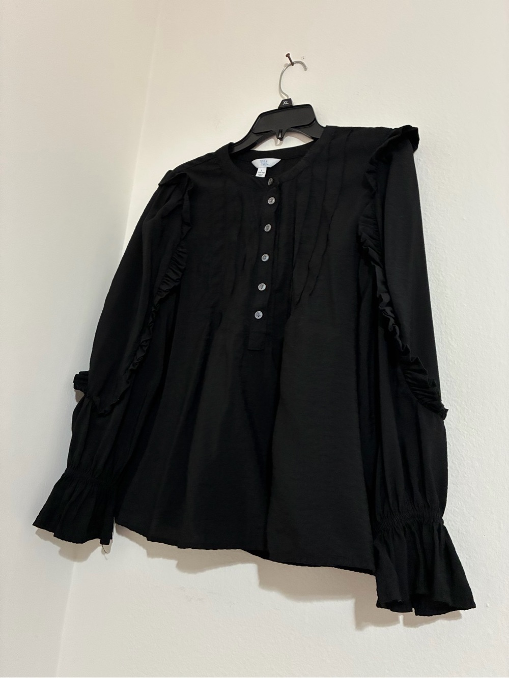 Time and Tru Black Ruffle Pintuck Button-Up Blouse